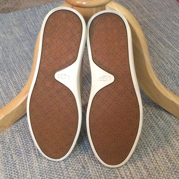UGG Slip-On Sneakers in Jasmine Suede - Picture 3 of 5